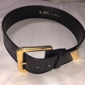 Escada leather belt